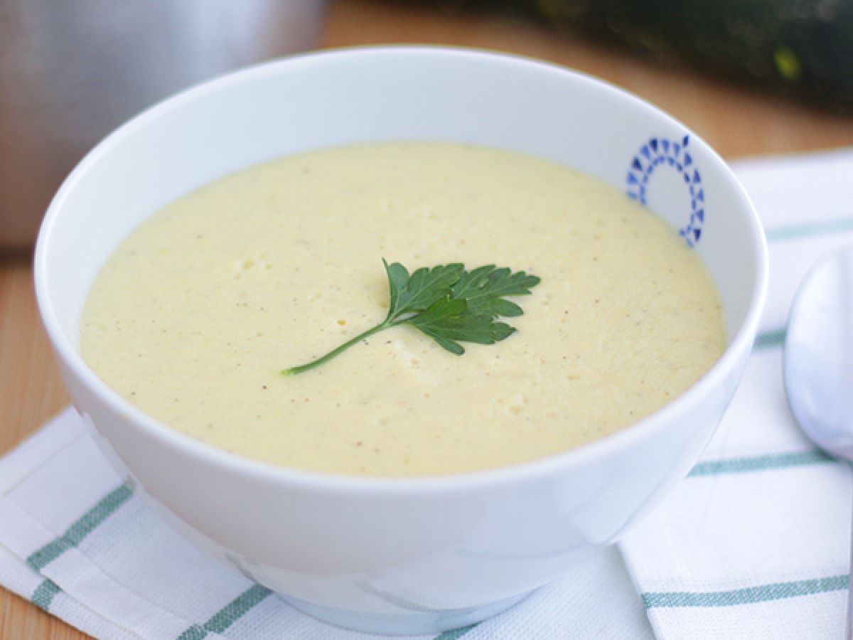 Krämig zucchinisoppa