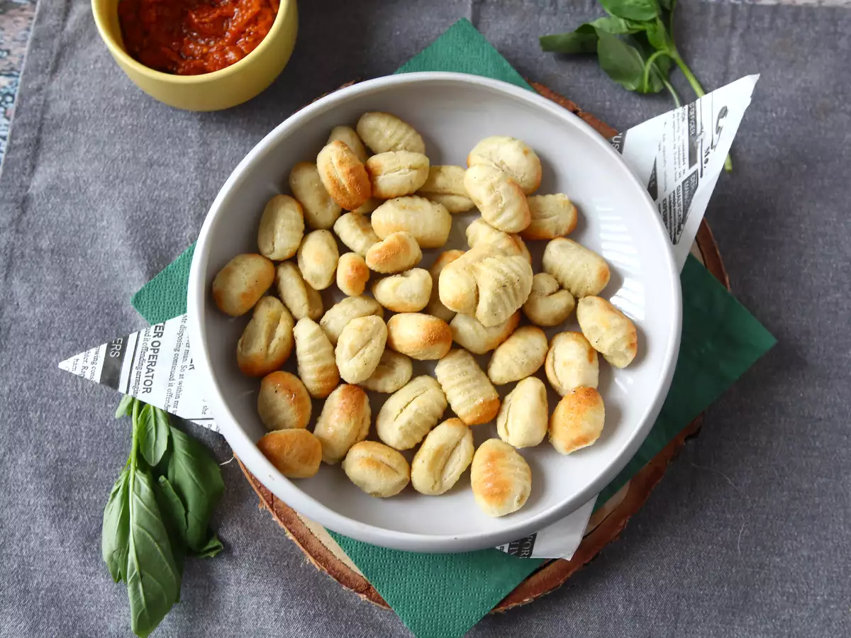 Krispiga på utsidan och mjuka inuti – gnocchi i airfryer på 10 minuter - foto 3