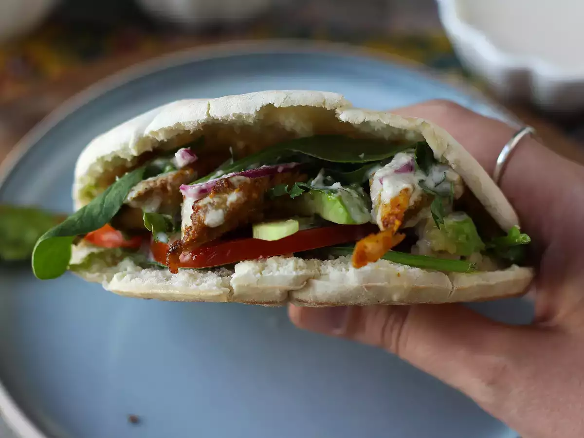 Kyckling-shawarma i luftfritösen, pitabröd och tahinisås - foto 5