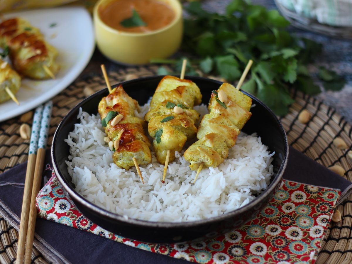 Kycklingkebab med sataysås, en kulinarisk resa till Asien!
