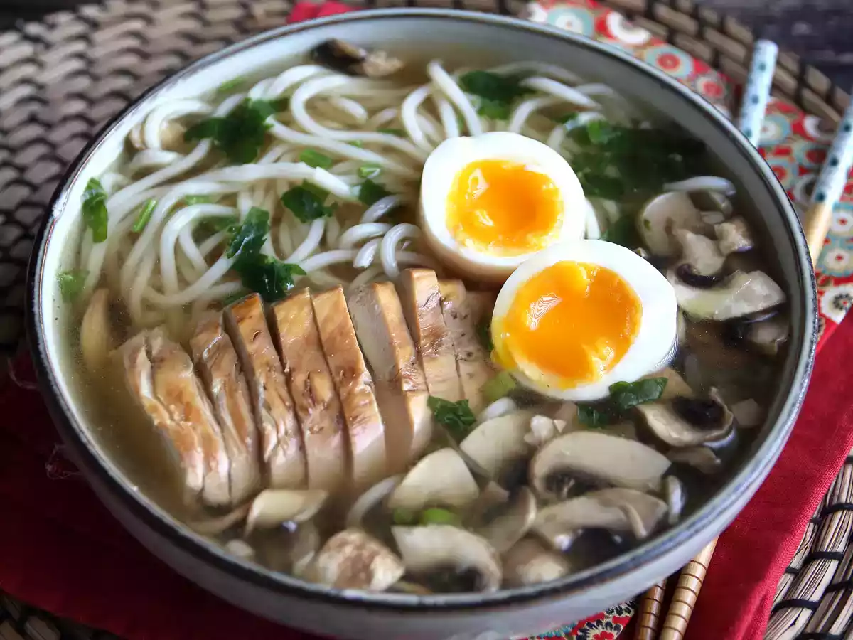 Kycklingramen: den enkla versionen av denna ikoniska asiatiska maträtt! - foto 2