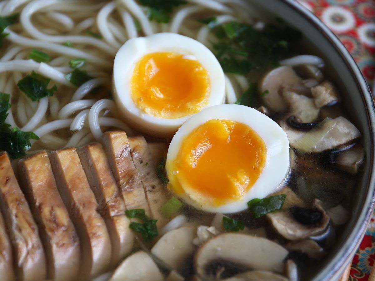 Kycklingramen: den enkla versionen av denna ikoniska asiatiska maträtt! - foto 3