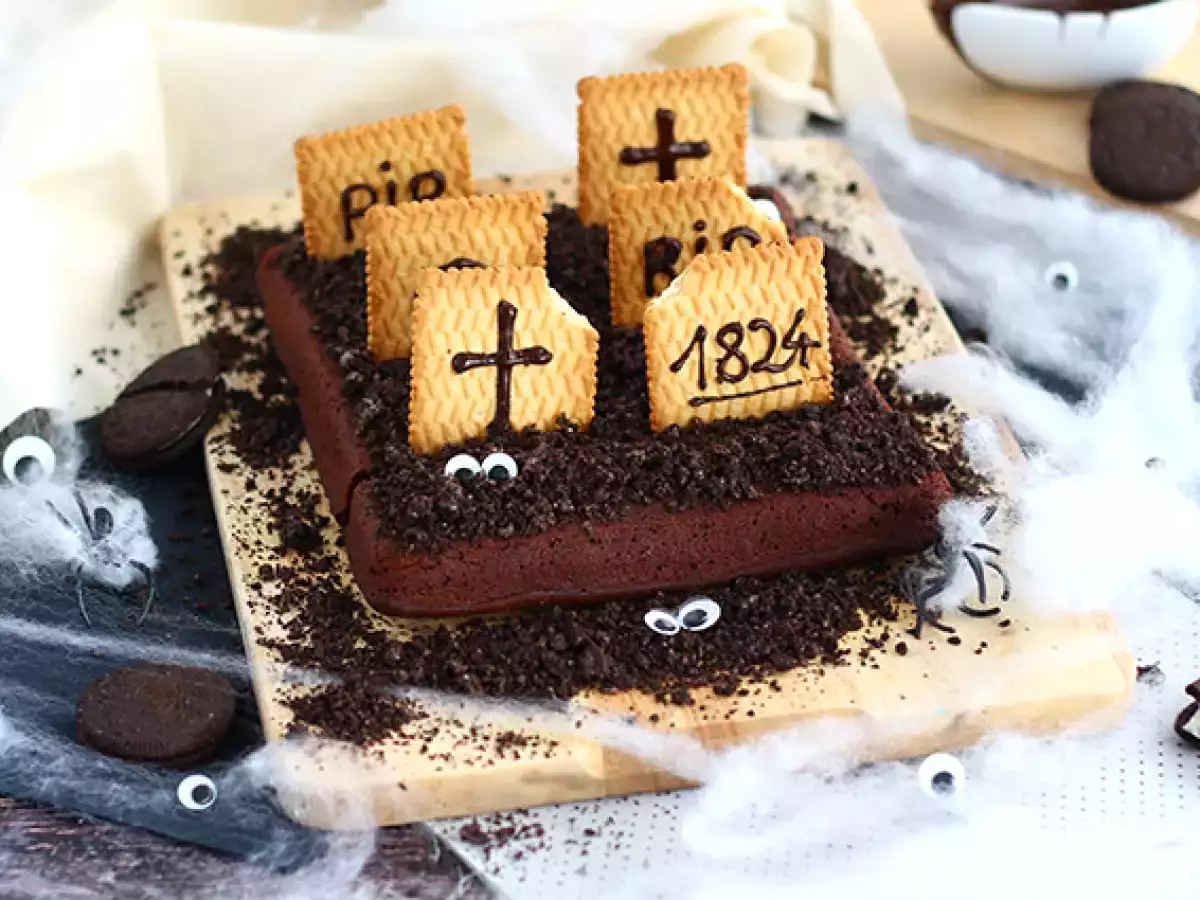 Kyrkogårdsbrownie till Halloween