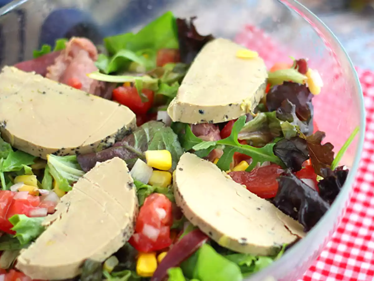 Landaise-sallad med foie gras (Périgord-sallad) - foto 2
