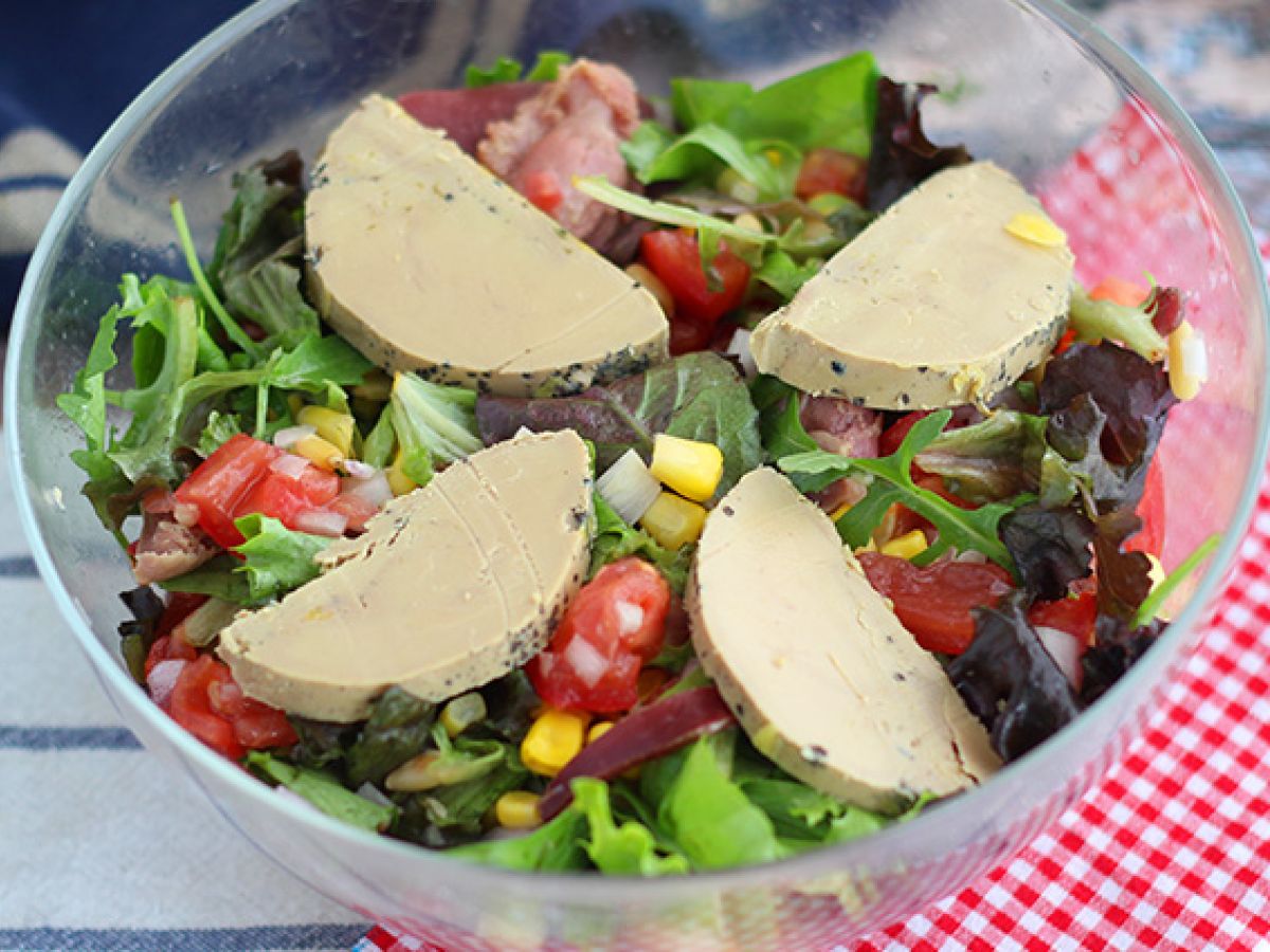 Landaise-sallad med foie gras (Périgord-sallad) - foto 3