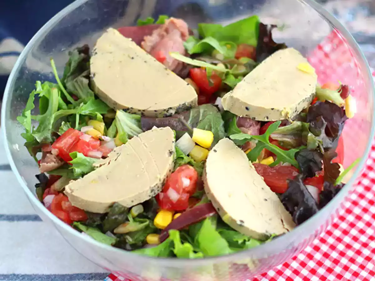 Landaise-sallad med foie gras (Périgord-sallad) - foto 3