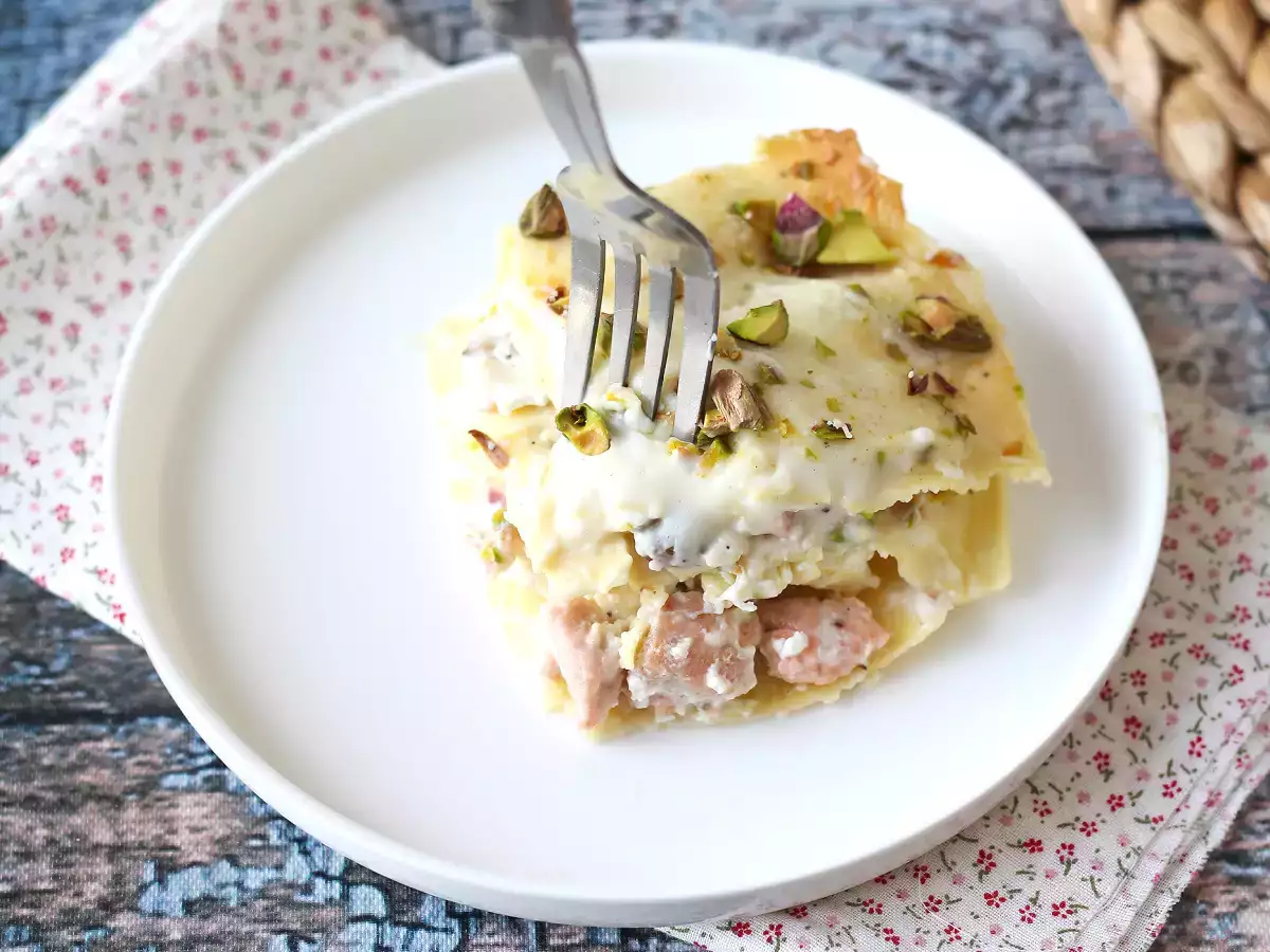 Laxlasagne med burrata och krämiga, knapriga pistagenötter - foto 6