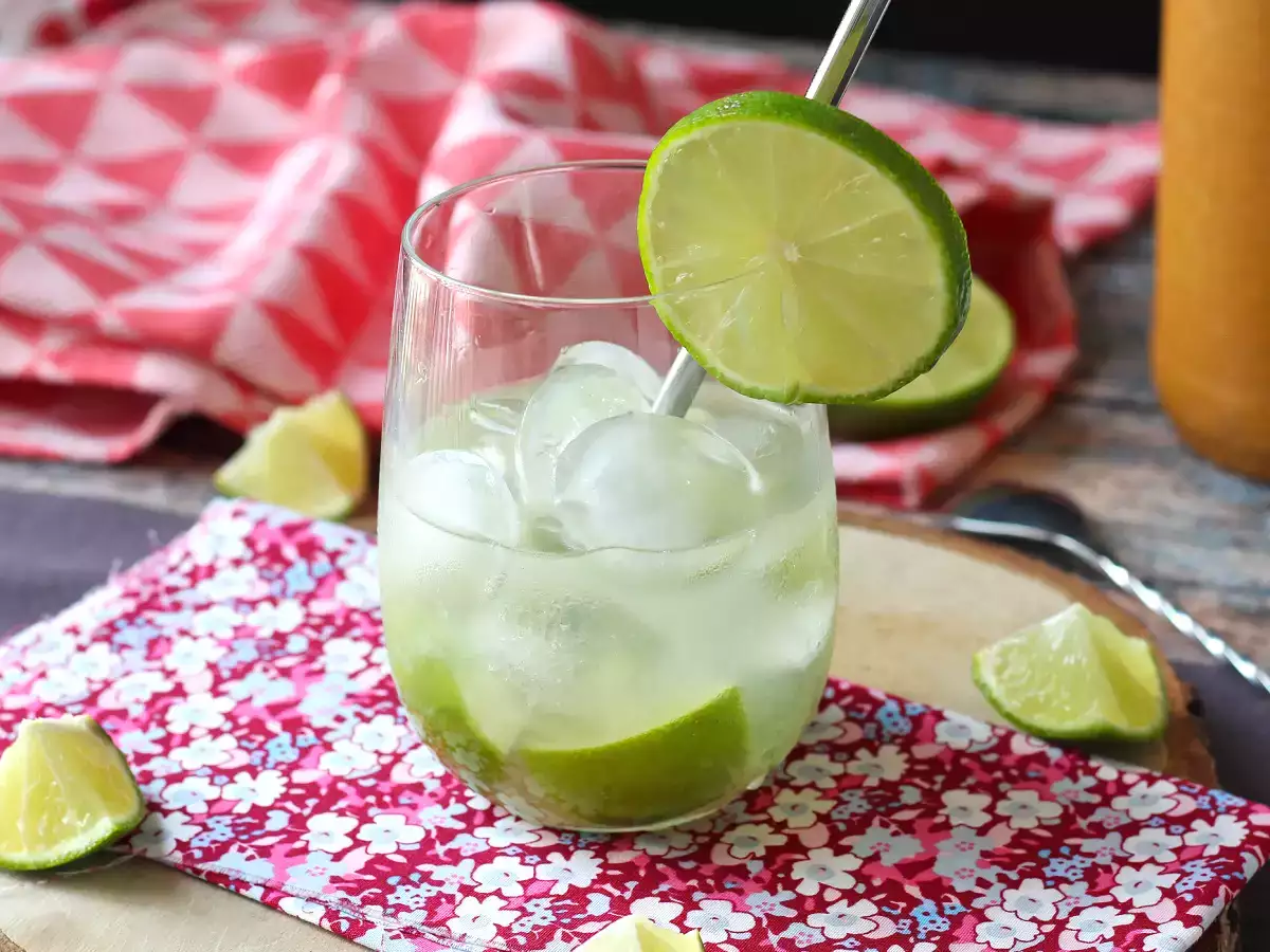 Lemon Caipirinha: den brasilianska drinken som är lätt att göra utan en cocktailshaker - foto 2