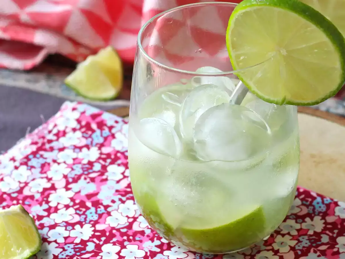 Lemon Caipirinha: den brasilianska drinken som är lätt att göra utan en cocktailshaker - foto 4