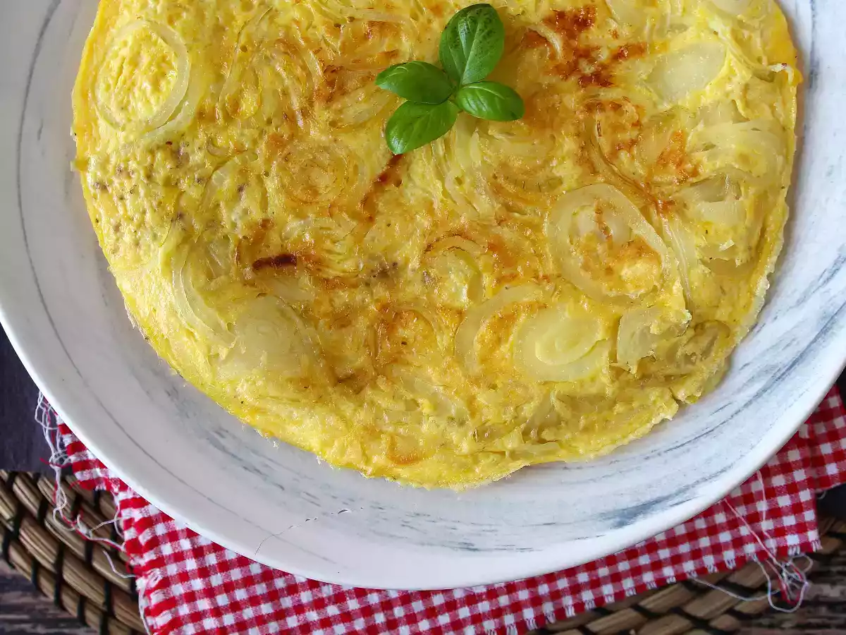 Lökomelett, det välsmakande och lättlagade receptet - foto 4
