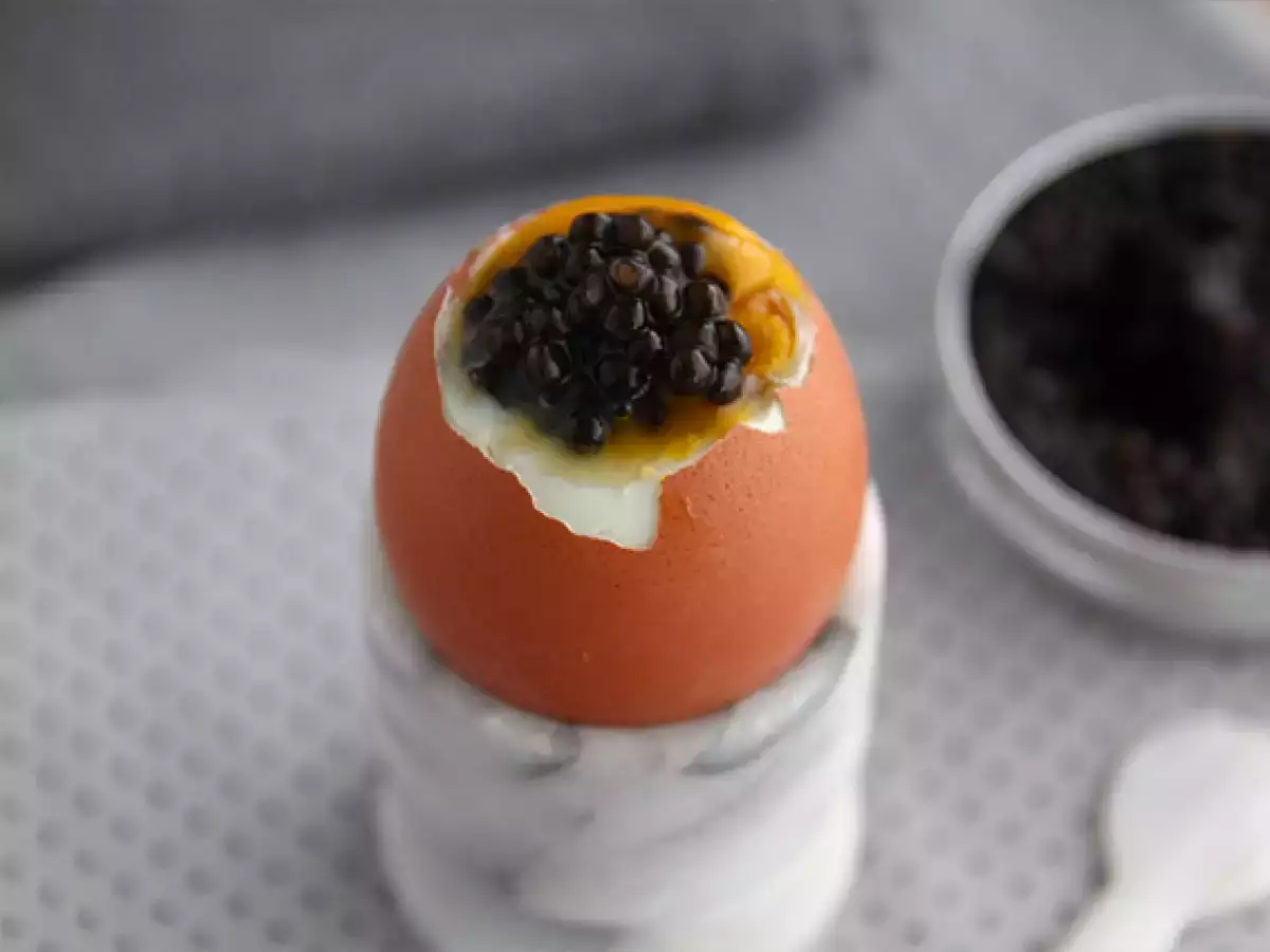 Löskokta ägg med kaviar - foto 3