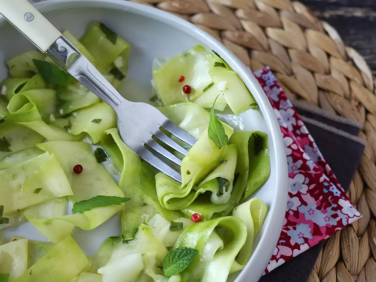Marinerad zucchini – sommarens perfekta grönsakscarpaccio - foto 2