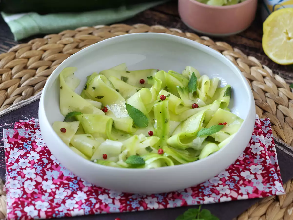 Marinerad zucchini – sommarens perfekta grönsakscarpaccio - foto 4