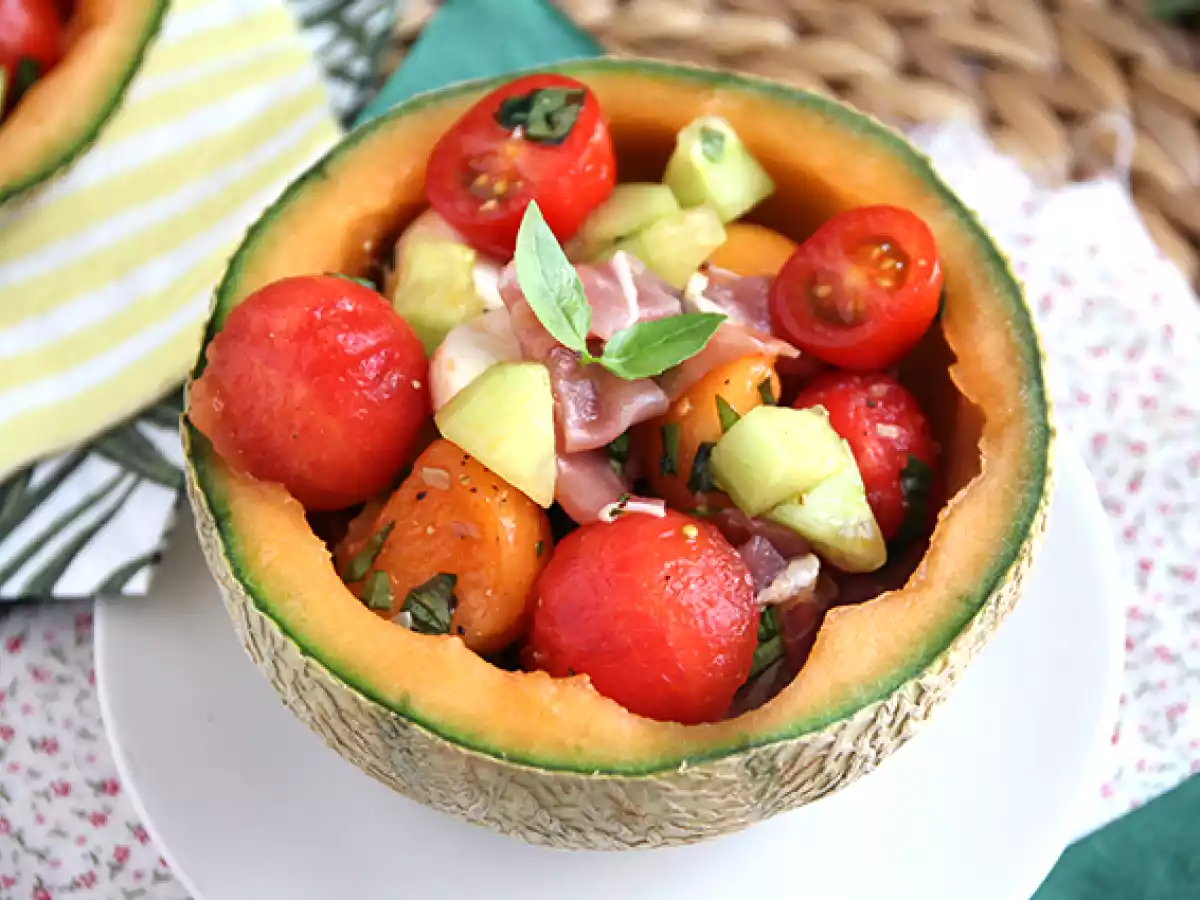 Melonsallad på melon