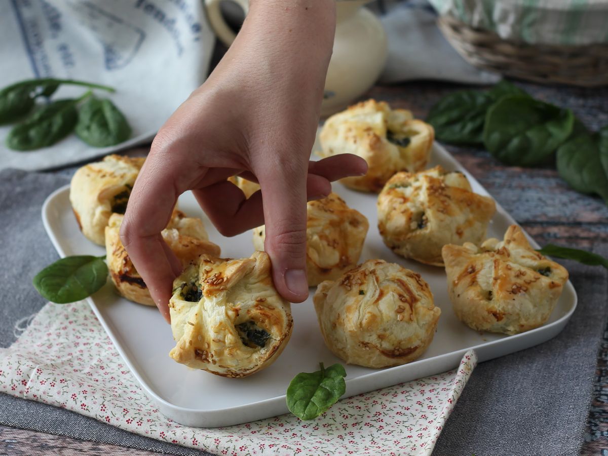 Mini smördegsbakelser med spenat och getost - foto 3