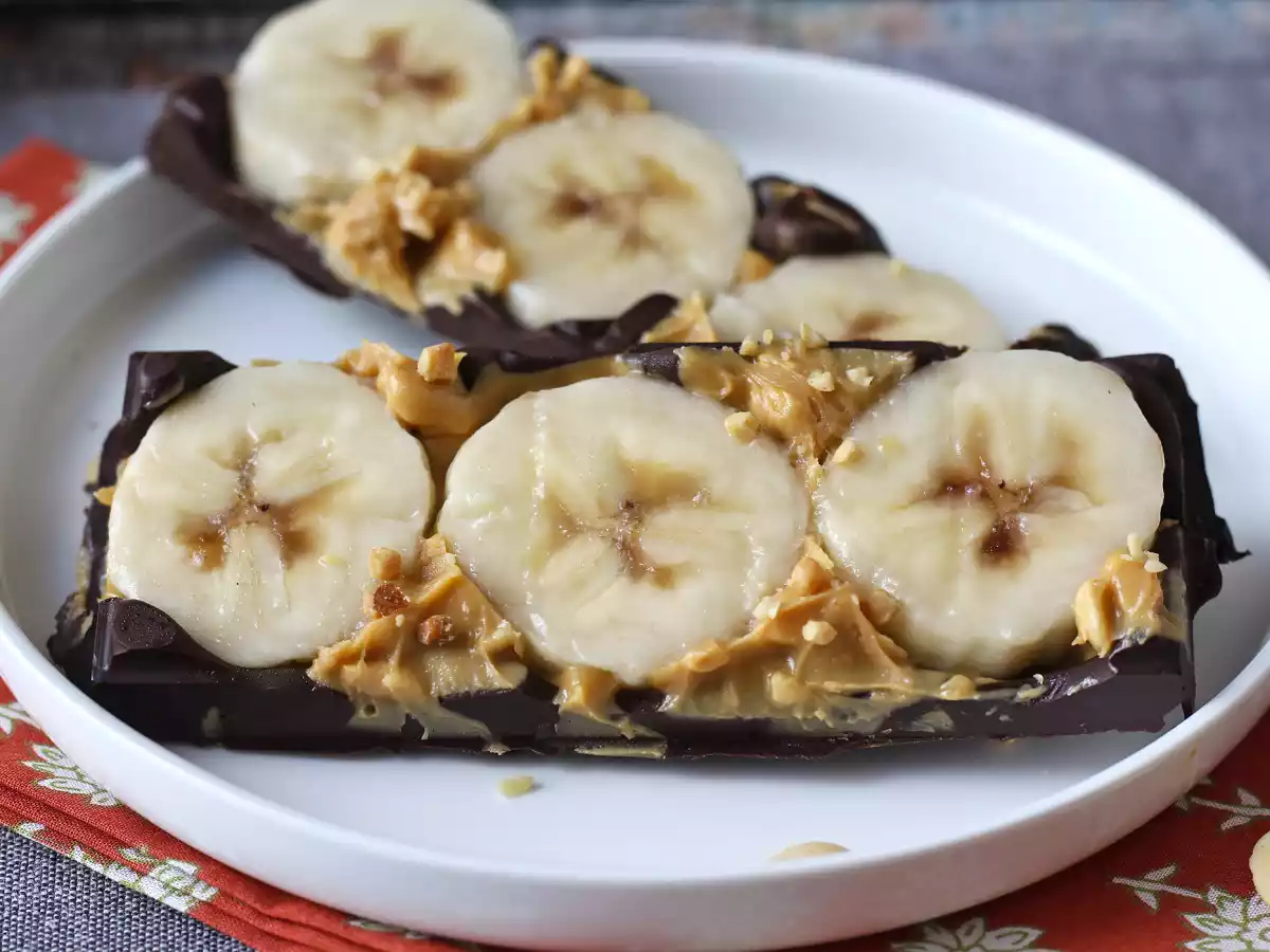 Minibarer med banan, jordnötssmör och choklad, mycket goda utan tillsatt socker