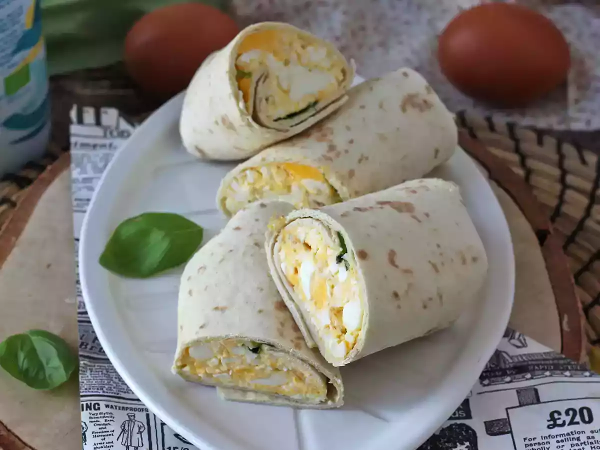 Mjuk och superproteinfylld wrap med ägg och fetaost - foto 3