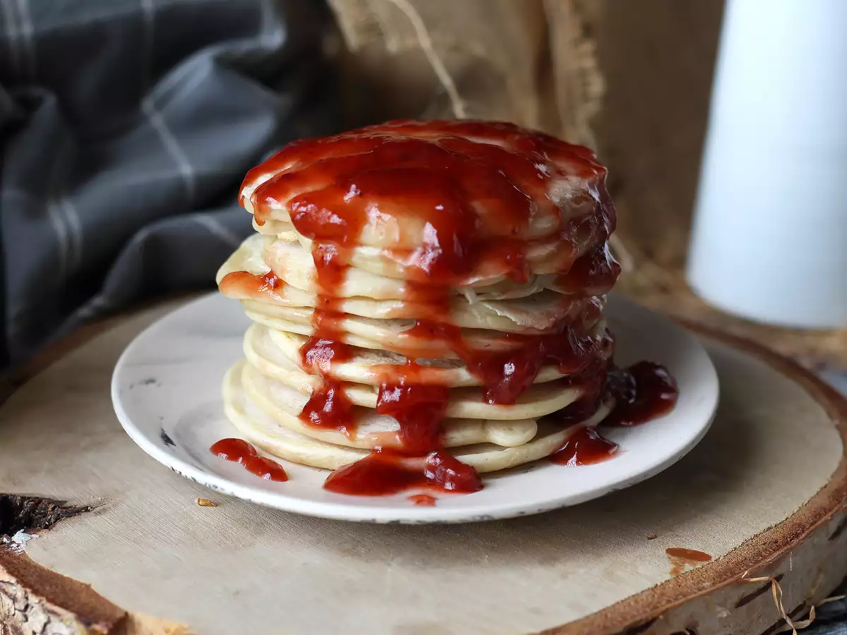 Mjuka veganska pannkakor med linägg: enkelt och äggfritt recept - foto 2