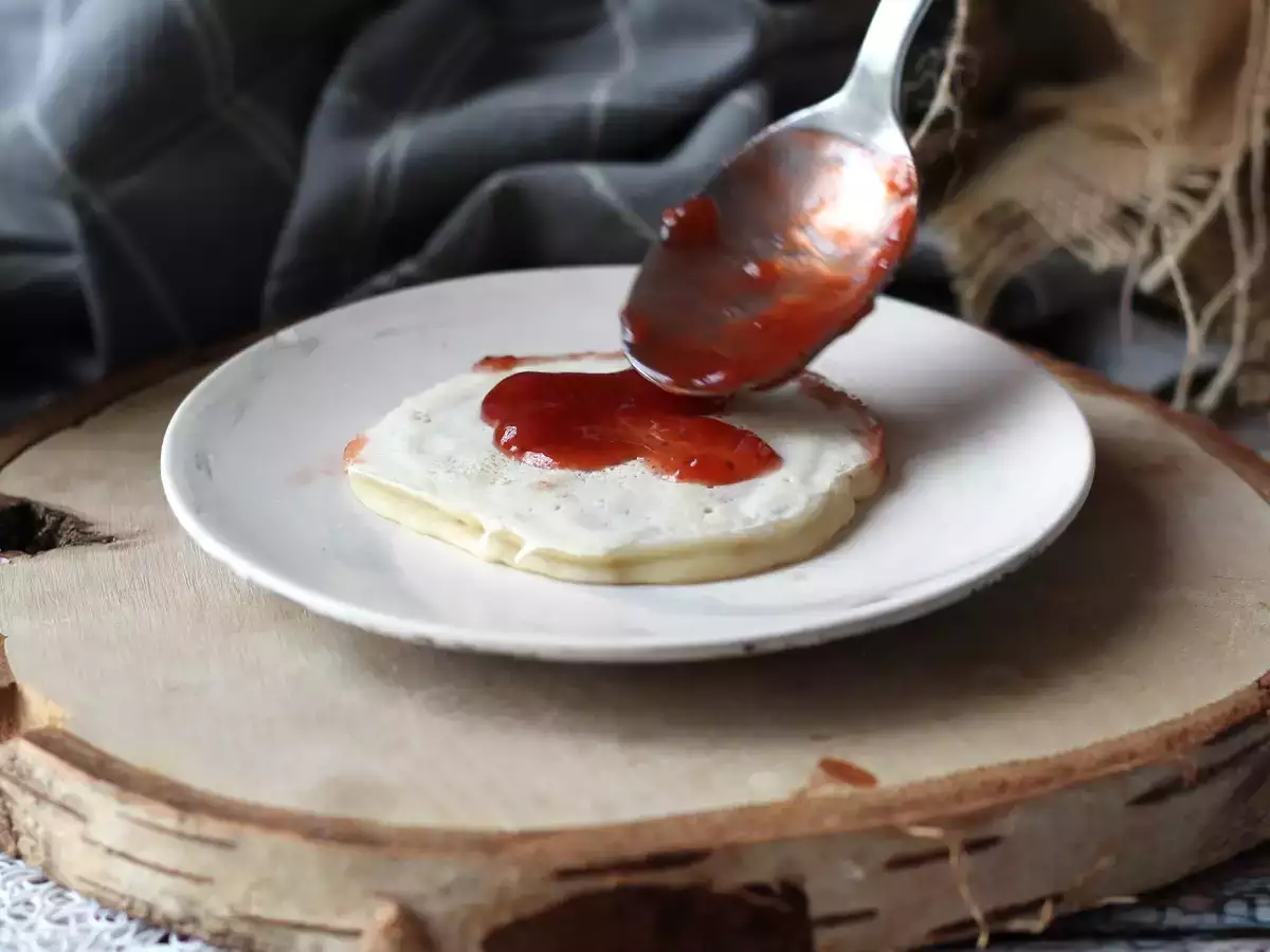 Mjuka veganska pannkakor med linägg: enkelt och äggfritt recept - foto 4