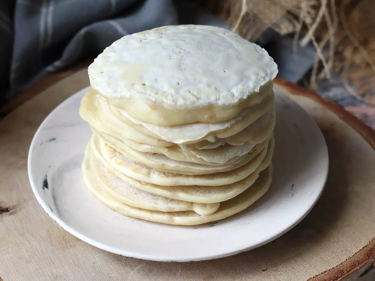 Mjuka veganska pannkakor med linägg: enkelt och äggfritt recept - foto 5
