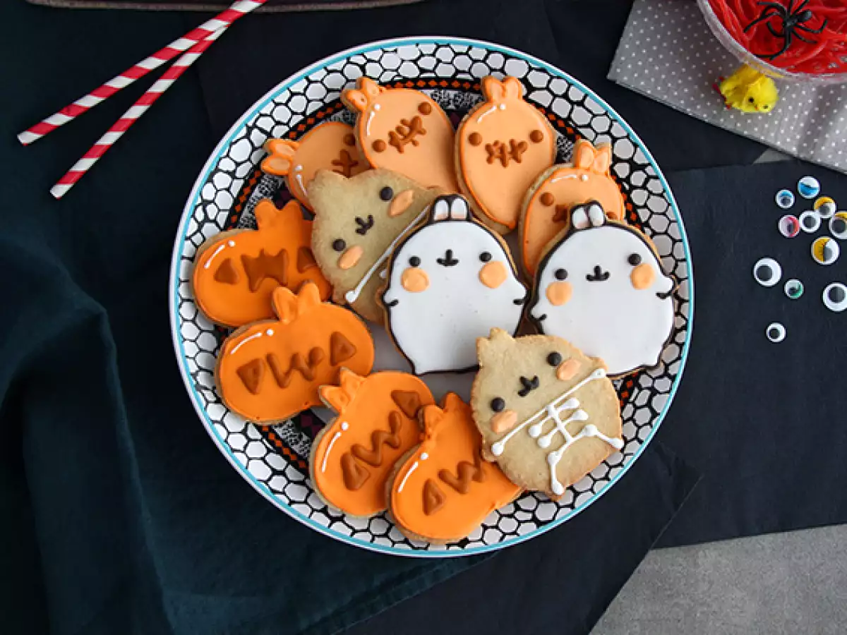 Molang-kakor av mördeg till Halloween