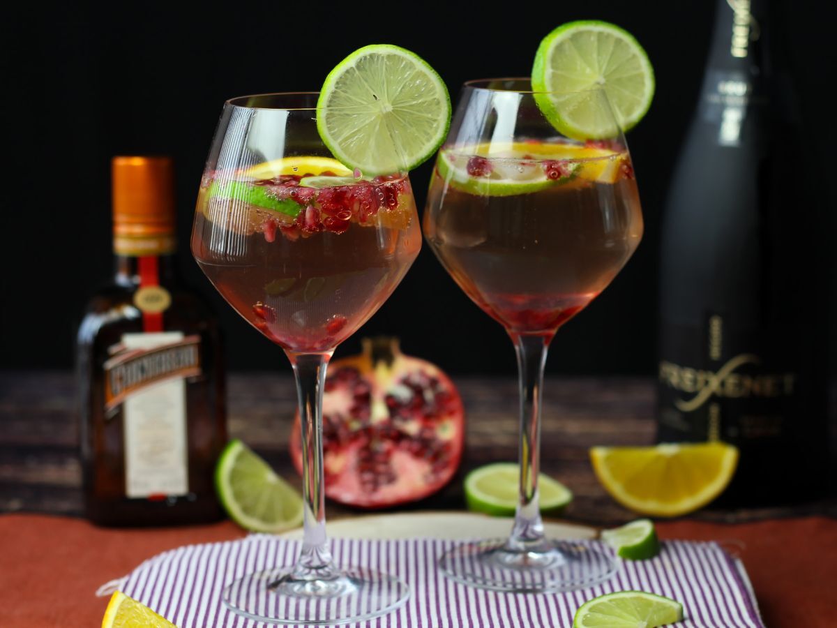 Mousserande vin sangria: den uppfriskande stjärnan på festligheterna - foto 6