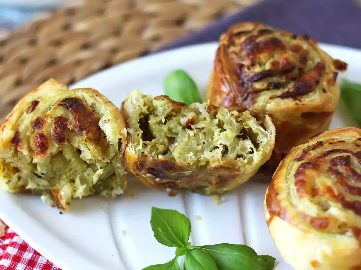 Mozzarella pesto smördegsbakelser med fritös, klara på 15 minuter! - foto 3