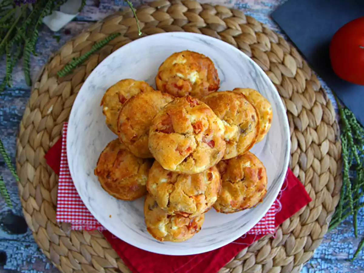 Muffins med tonfisk, tomat och fetaost - foto 2