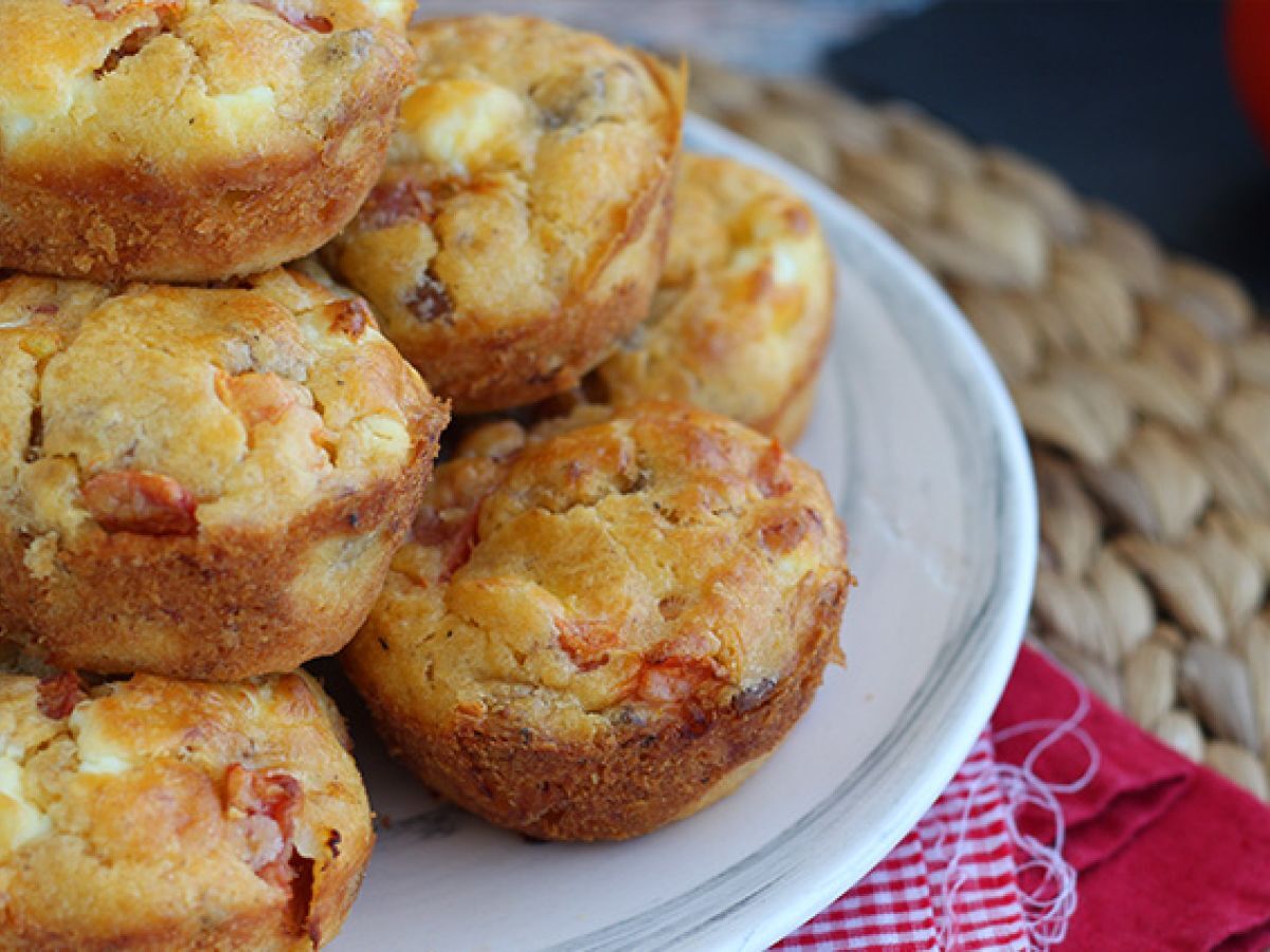Muffins med tonfisk, tomat och fetaost - foto 4