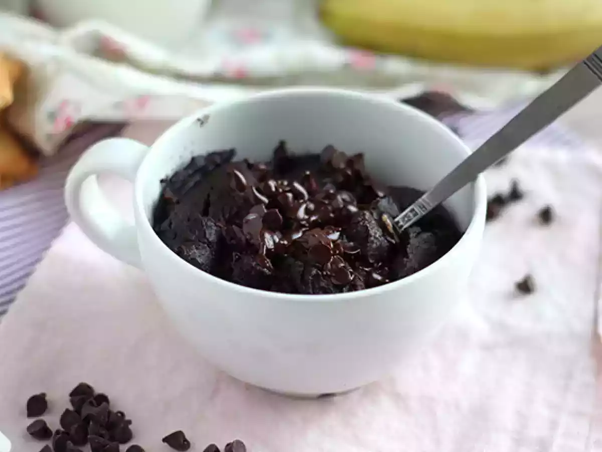 Mug cake med choklad och jordnötssmör i mikrovågsugnen på 1 minut. - foto 5