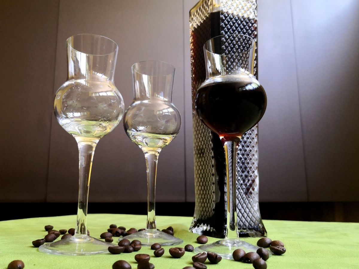 Nocino, receptet och ingredienserna för att göra det hemma - foto 2