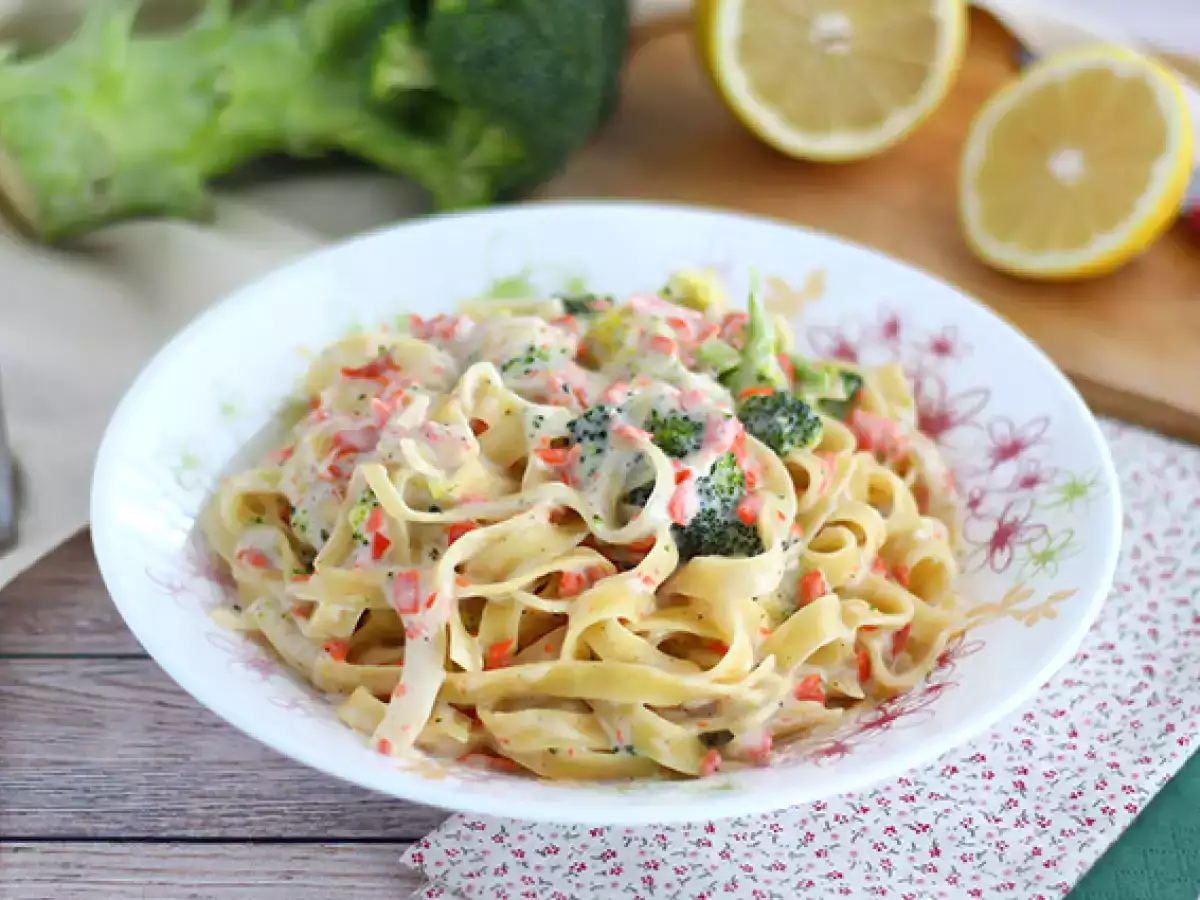 One pot pasta – tagliatelle med lax och broccoli