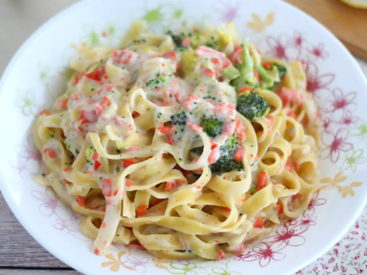 One pot pasta – tagliatelle med lax och broccoli - foto 2