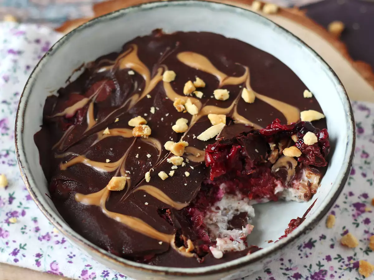 Overnight oats med röda bär och choklad – en hälsosam och mättande frukost! - foto 5