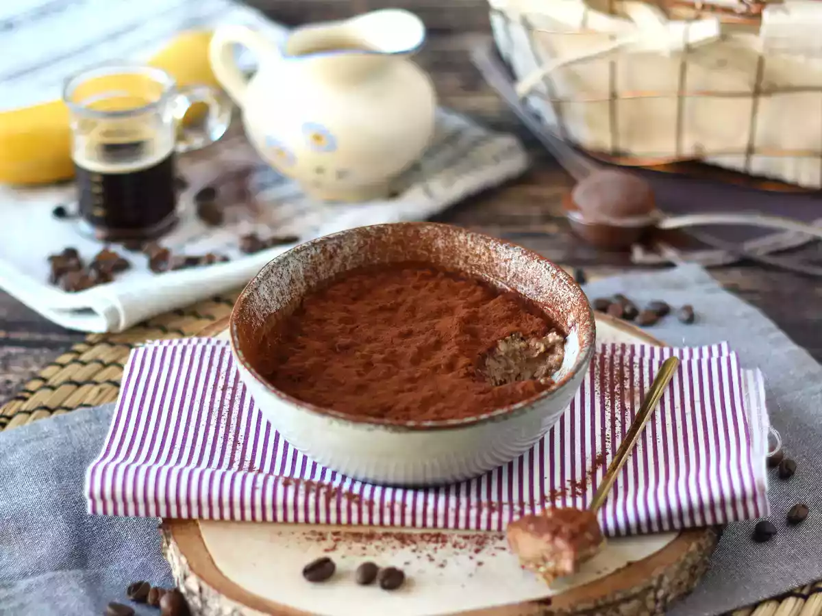 Overnight oats med tiramisu-smak, den perfekta kaffe- och kakaofrukosten!