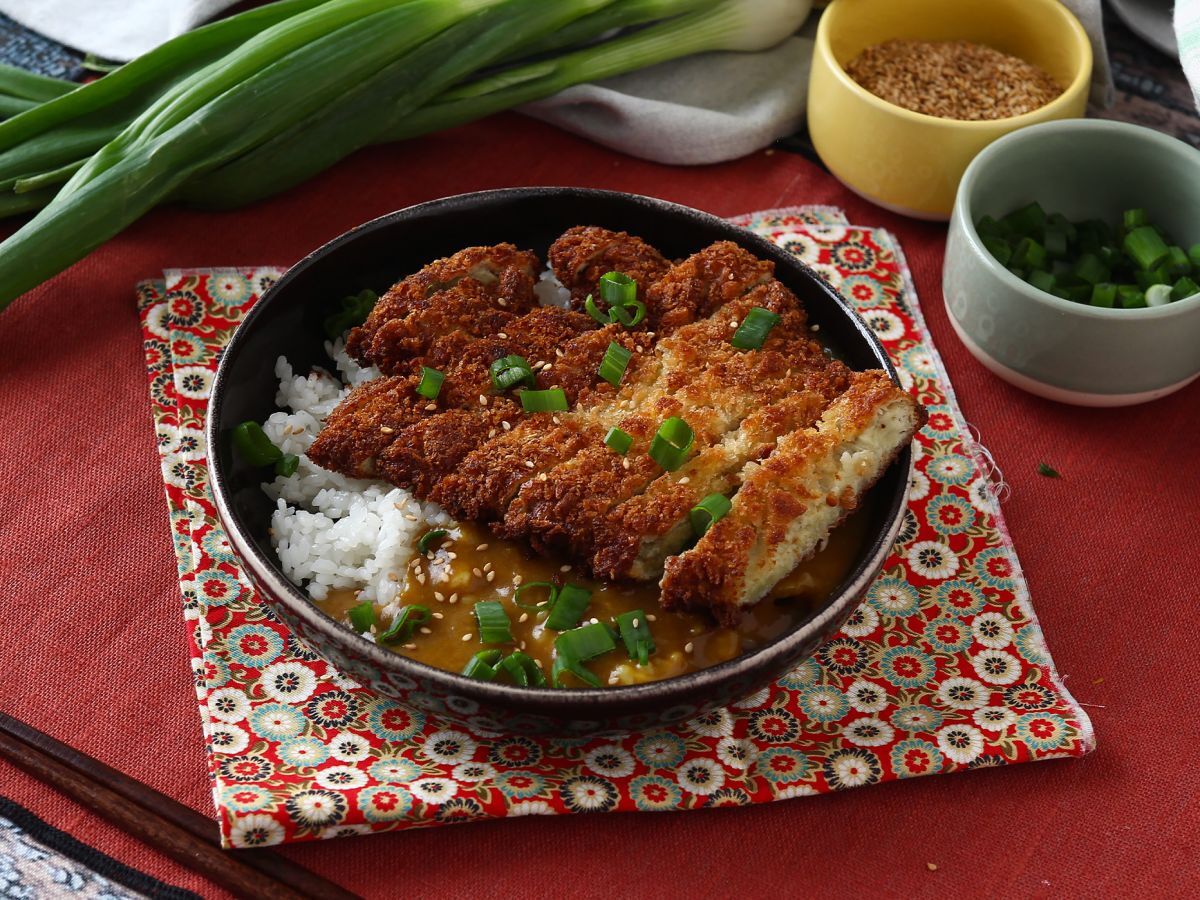 Panerad aubergine med pankoströbröd, katsu-liknande japansk curry men vegetarisk - foto 6