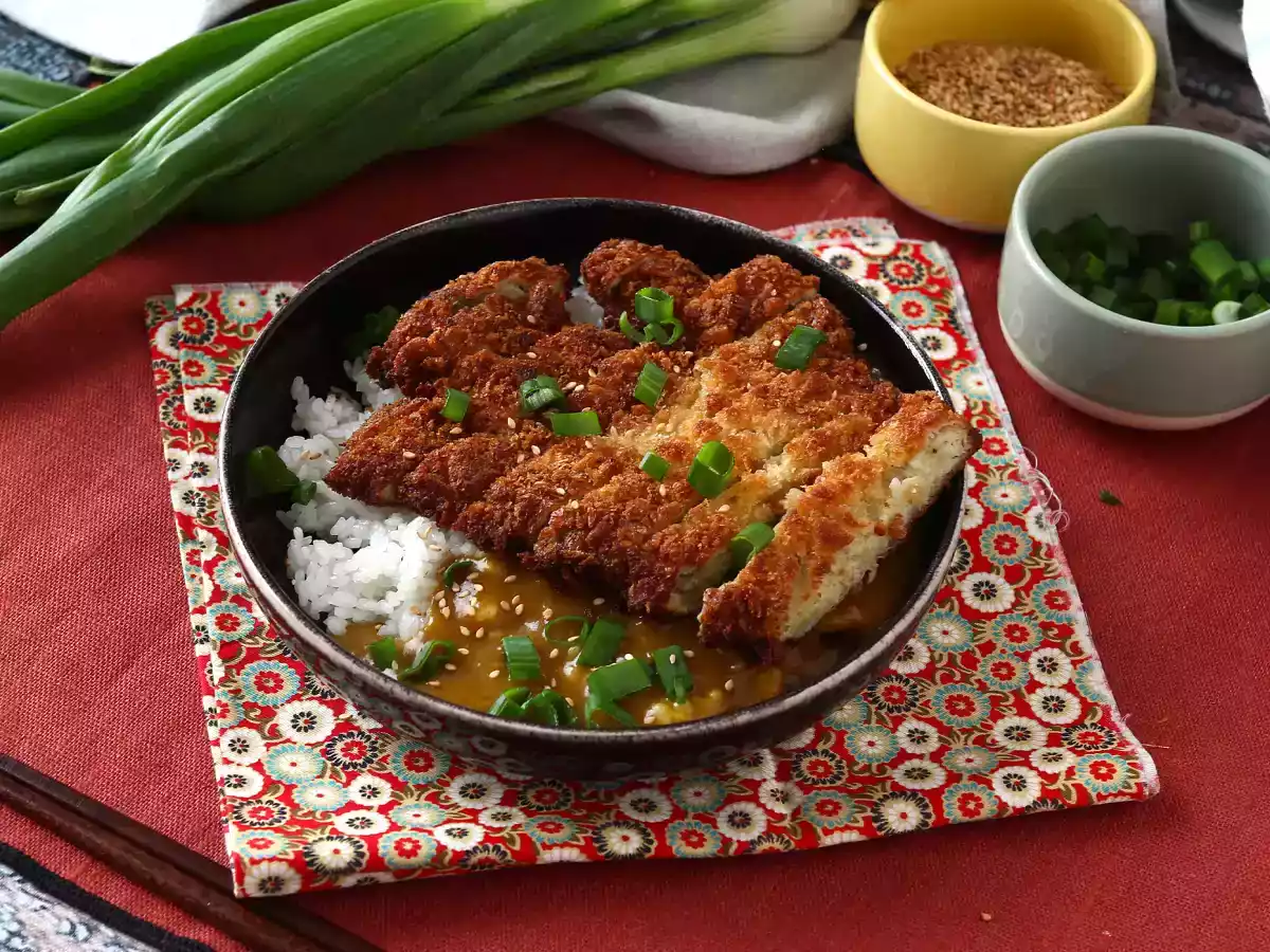 Panerad aubergine med pankoströbröd, katsu-liknande japansk curry men vegetarisk - foto 6
