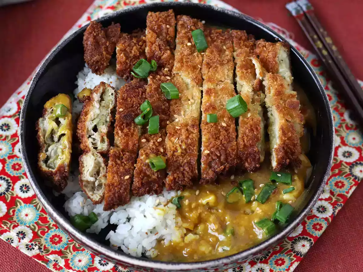 Panerad aubergine med pankoströbröd, katsu-liknande japansk curry men vegetarisk - foto 8