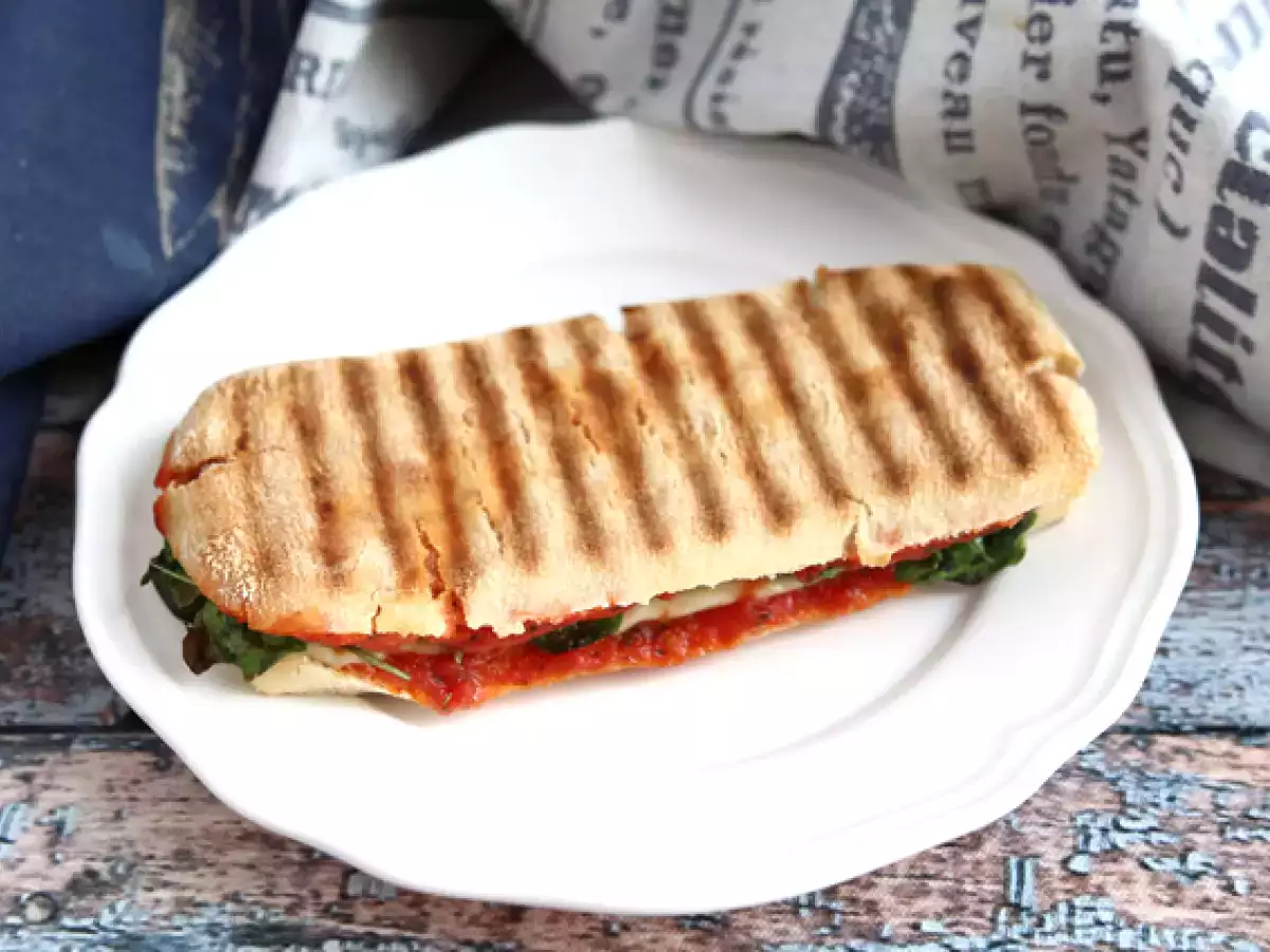 Panini med chorizo och emmentaler - foto 2