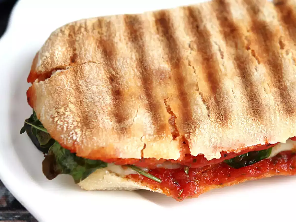 Panini med chorizo och emmentaler - foto 4