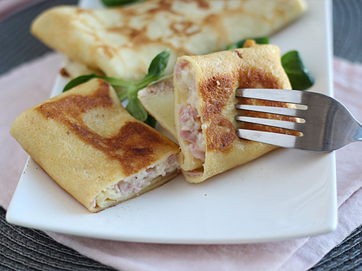 Pannkakor fyllda med béchamelsås, ost och skinka - foto 4
