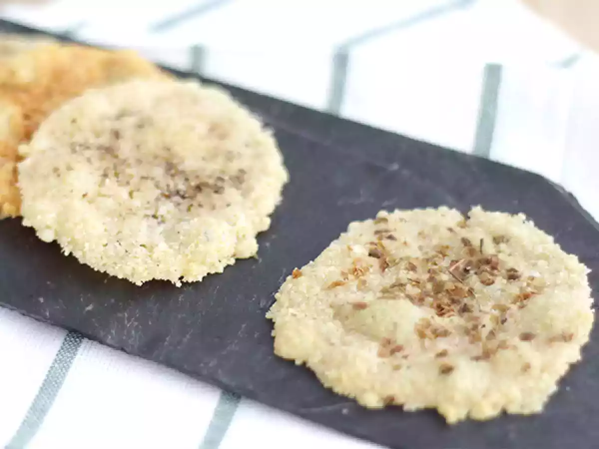 Parmesanchips med örter och kryddor