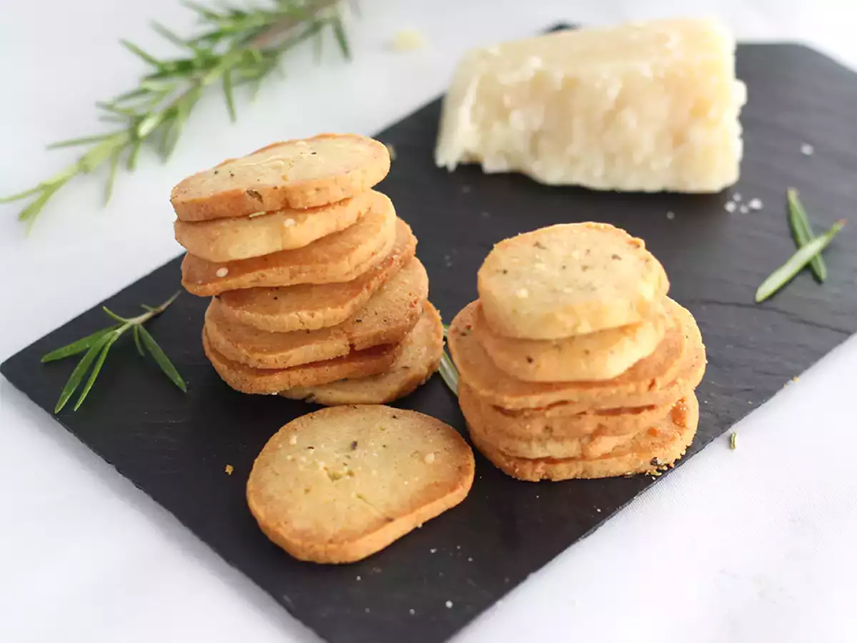 Parmesankex med örter