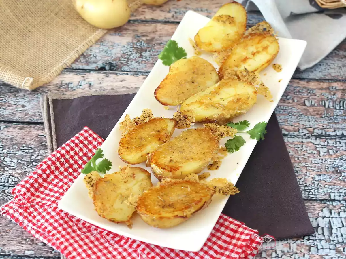 Parmesanpotatis, mjuk på insidan och krispig på utsidan! - foto 3