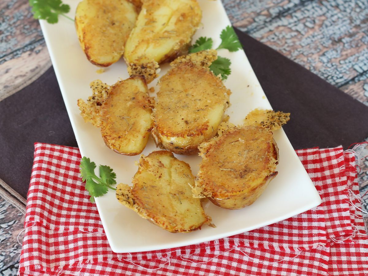 Parmesanpotatis, mjuk på insidan och krispig på utsidan! - foto 4