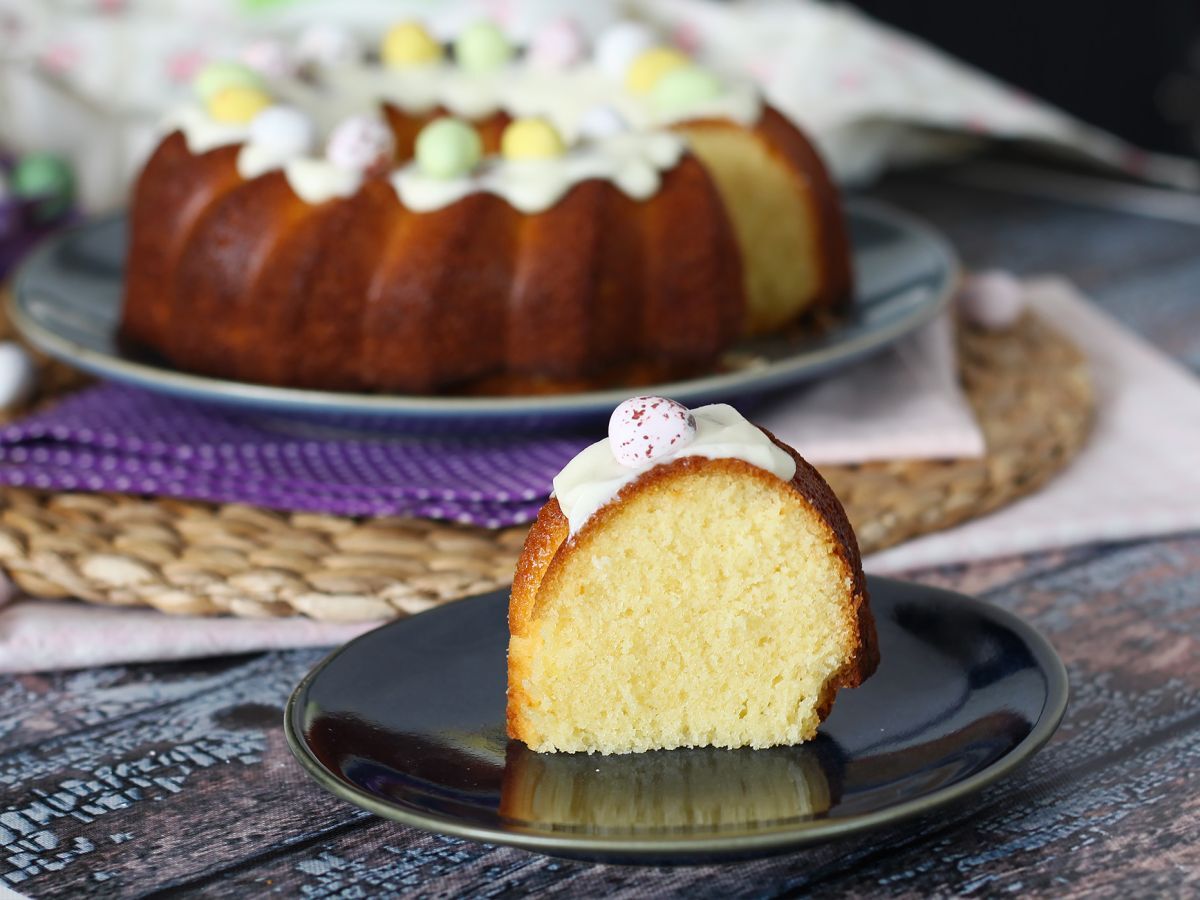 Påskbottentårta med citron och vit choklad - foto 3