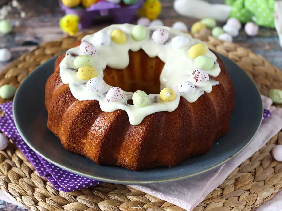 Påskbundtkaka med citron och vit choklad