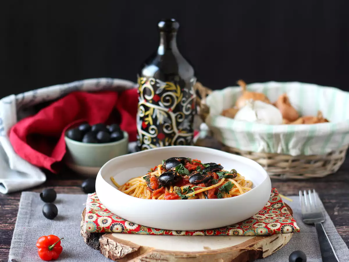 Pasta alla puttanesca – en snabb och smakrik pastarätt - foto 2