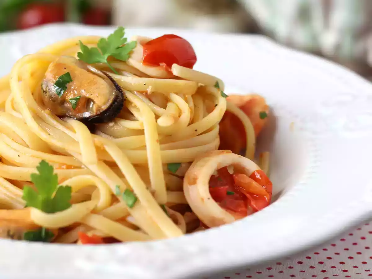 Pasta med frysta skaldjur - en välsmakande och snabb rätt - foto 2