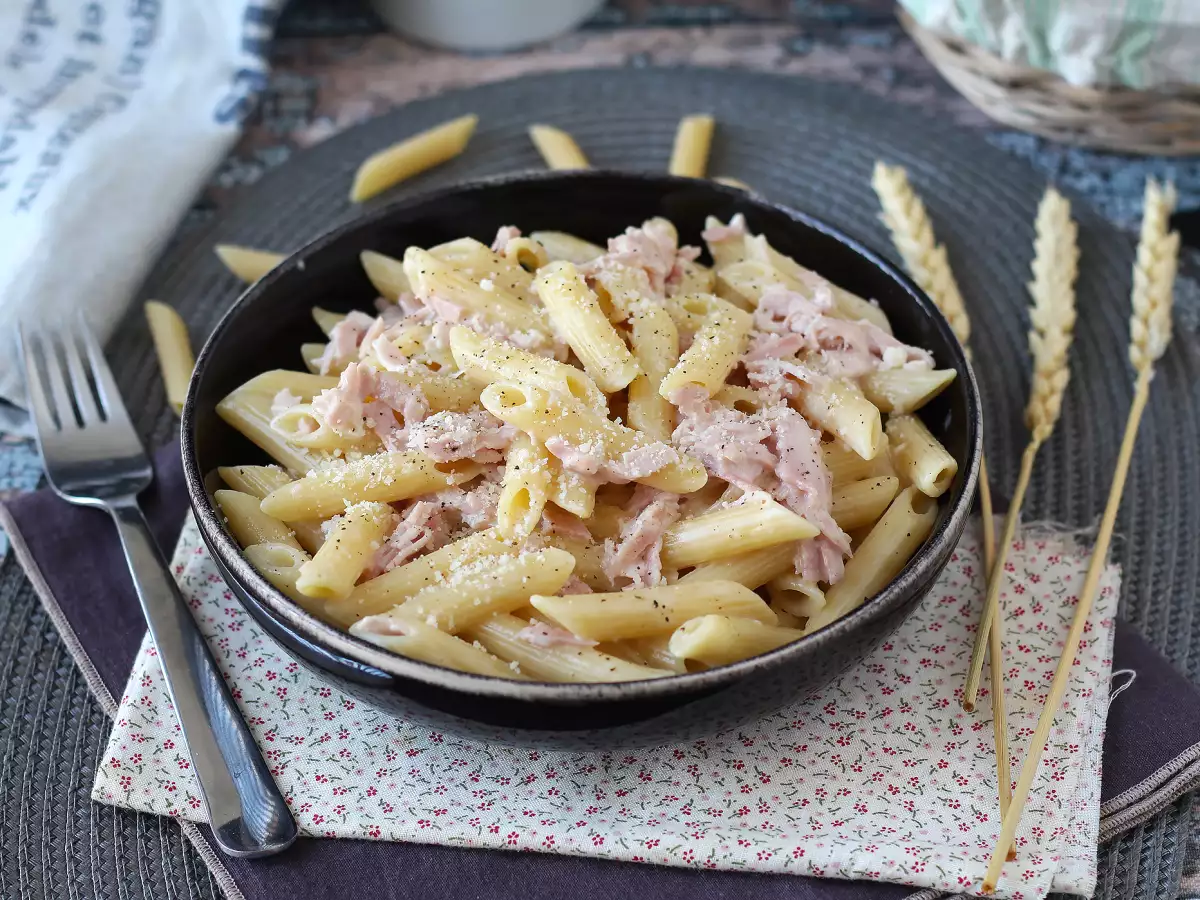 Pasta med grädde och skinka – krämig, snabb och oemotståndlig! - foto 2